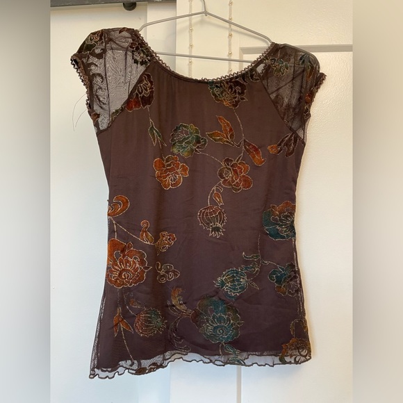 Vintage Lace T-Shirt - Picture 2 of 4